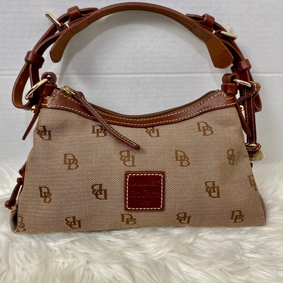 Dooney & Bourke Handbags - DOONEY & BOURKE HANDBAG